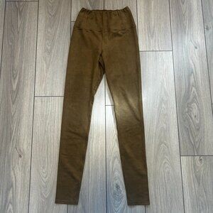 Aritzia Wilfred Free Daria Suede Leggings